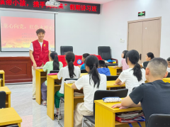 长沙市长沙县：老兵带娃有“兵书” 虎帐式暑期